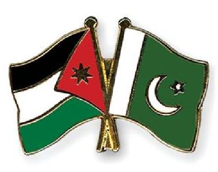 Al Tabba’a calls for strengthening trade cooperation with the Pakistani ambassador