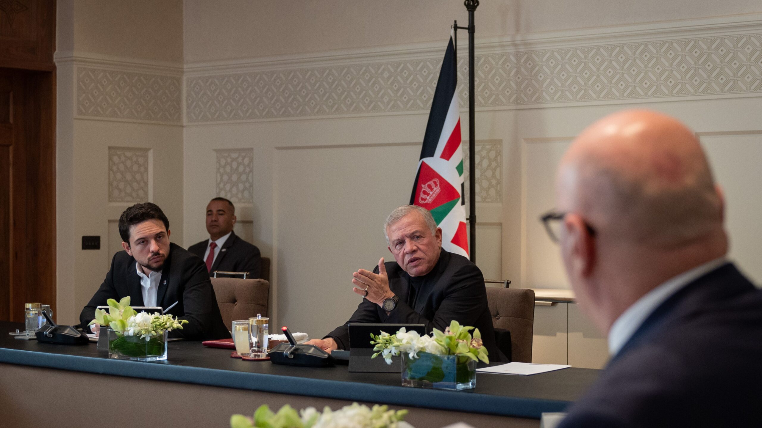 اقتصاديون: الدعم والاهتمام الملكي “خارطة طريق” لتنفيذ رؤية التحديث الاقتصادي