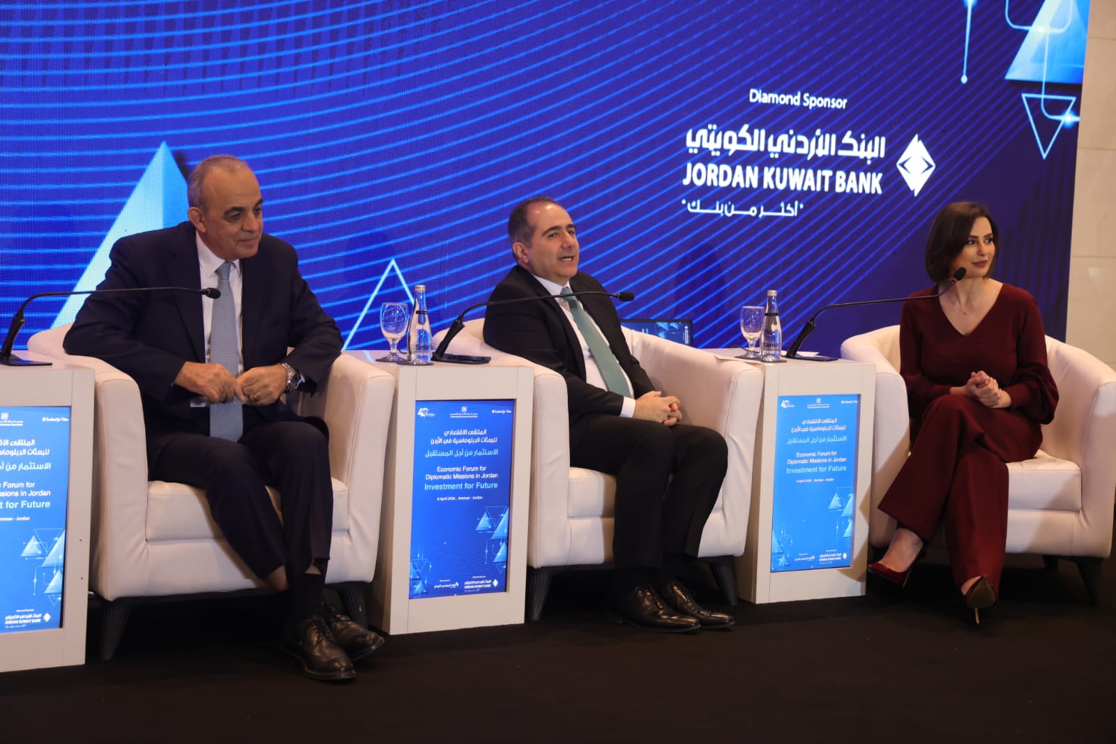 وزيرا الاستثمار والسياحة يؤكدان أهمية الدبلوماسية الاقتصادية باستقطاب الاستثمارات والسياح