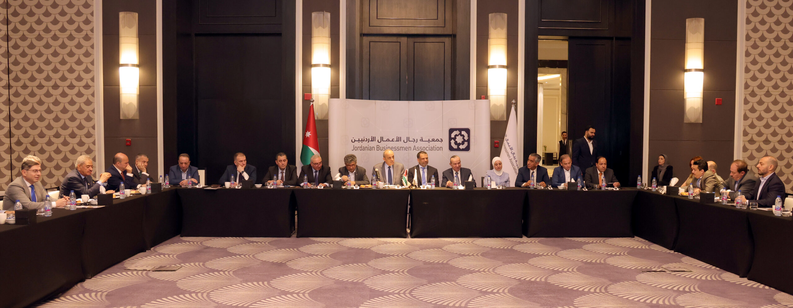 وزير السياحة: الحكومة تكثف إجراءات دعم السياحة وتحفز التعافي رغم التحديات الإقليمية