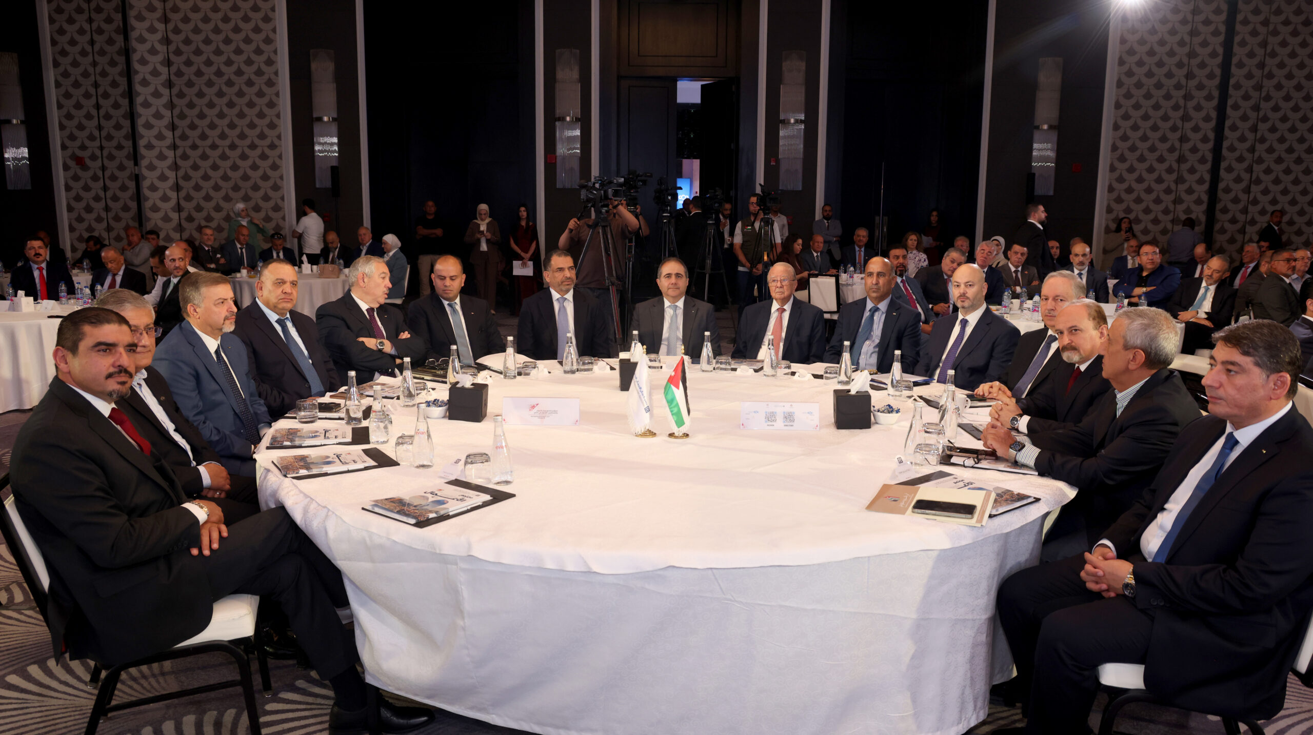 انطلاق المؤتمر التاسع لرجال الأعمال والمستثمرين الأردنيين في الخارج